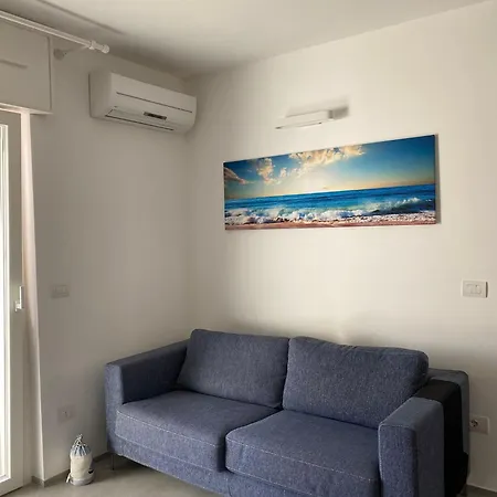 Small House *